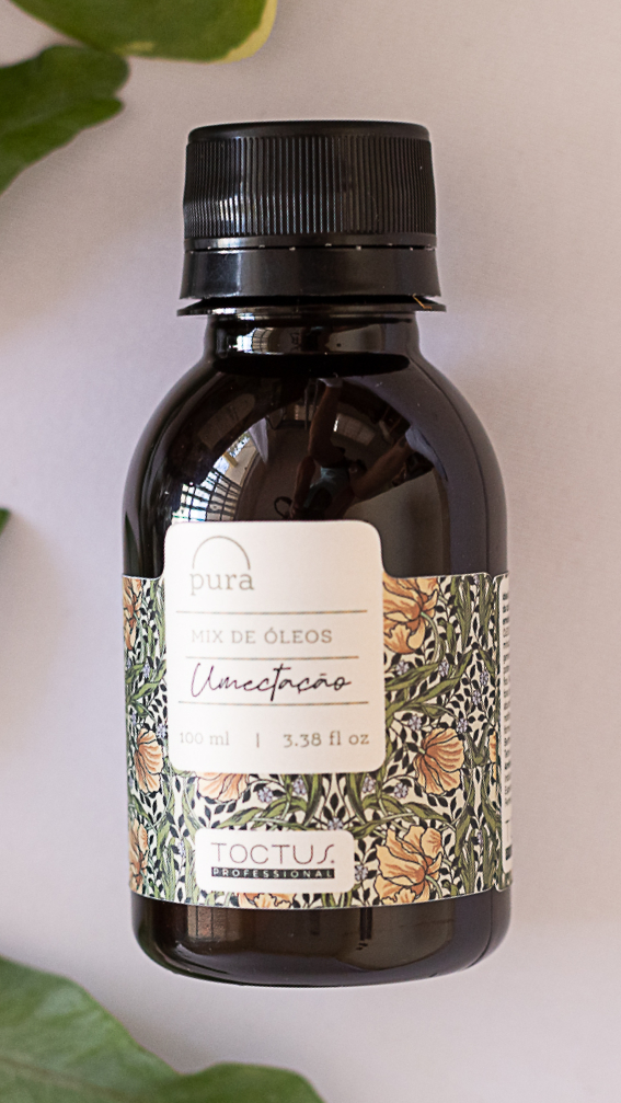 moisturizing oil blend 1J9A6277.jpg moisturizing oil blend 1J9A6277.jpg